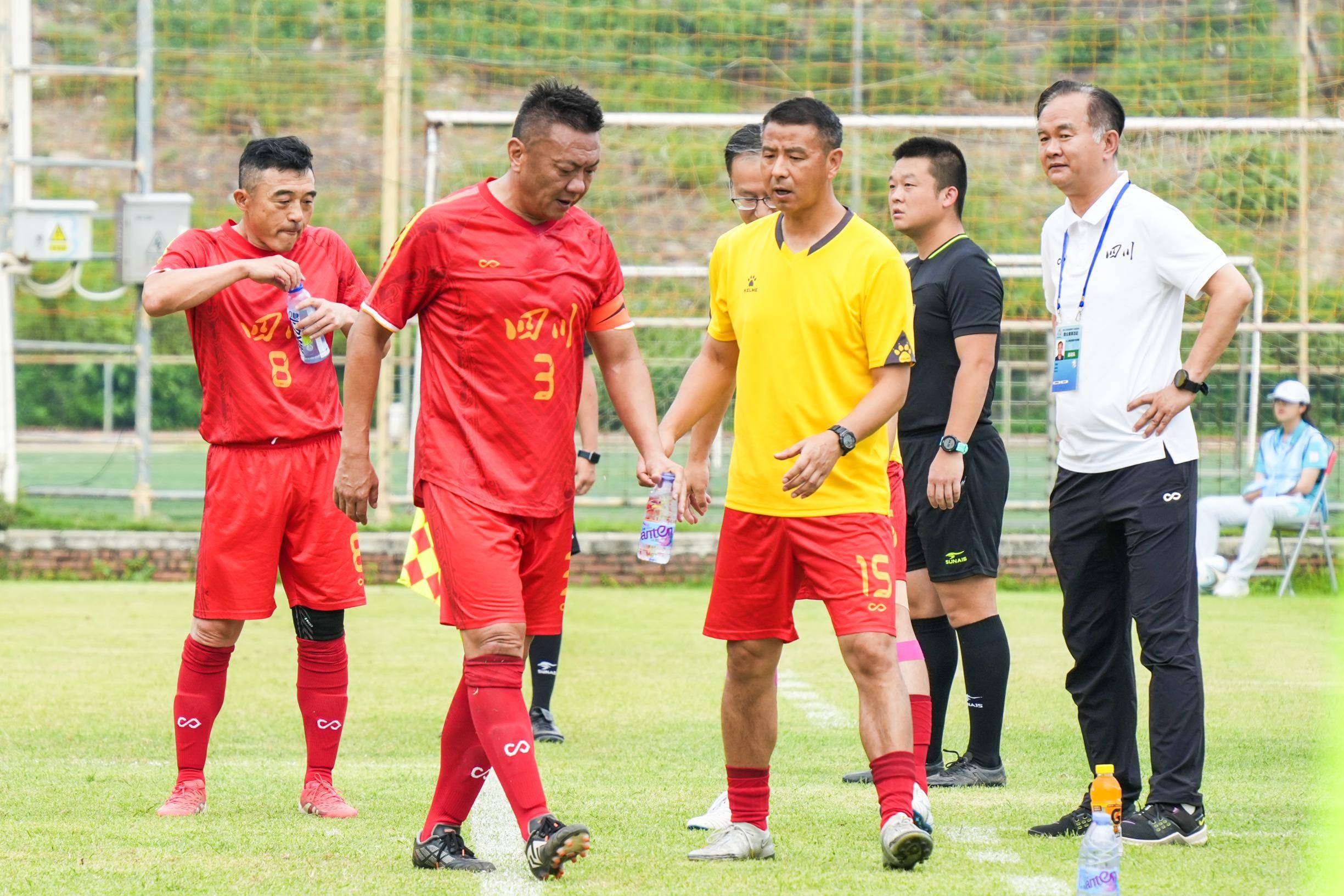 赛地聚焦——欧冠赛前热度飙升；山东男篮豪取连胜；底气十足；训练强度明显提升的简单介绍lol注册平台